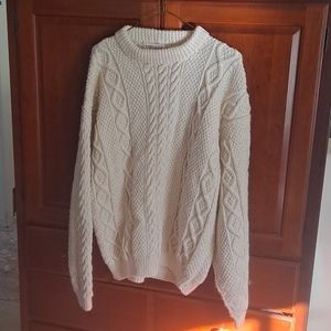 Nokia 100% wool fisherman sweater